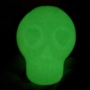 Kép 2/2 - SodaPup Fluoreszkáló Zombie - Jutalomfalattal tölthető